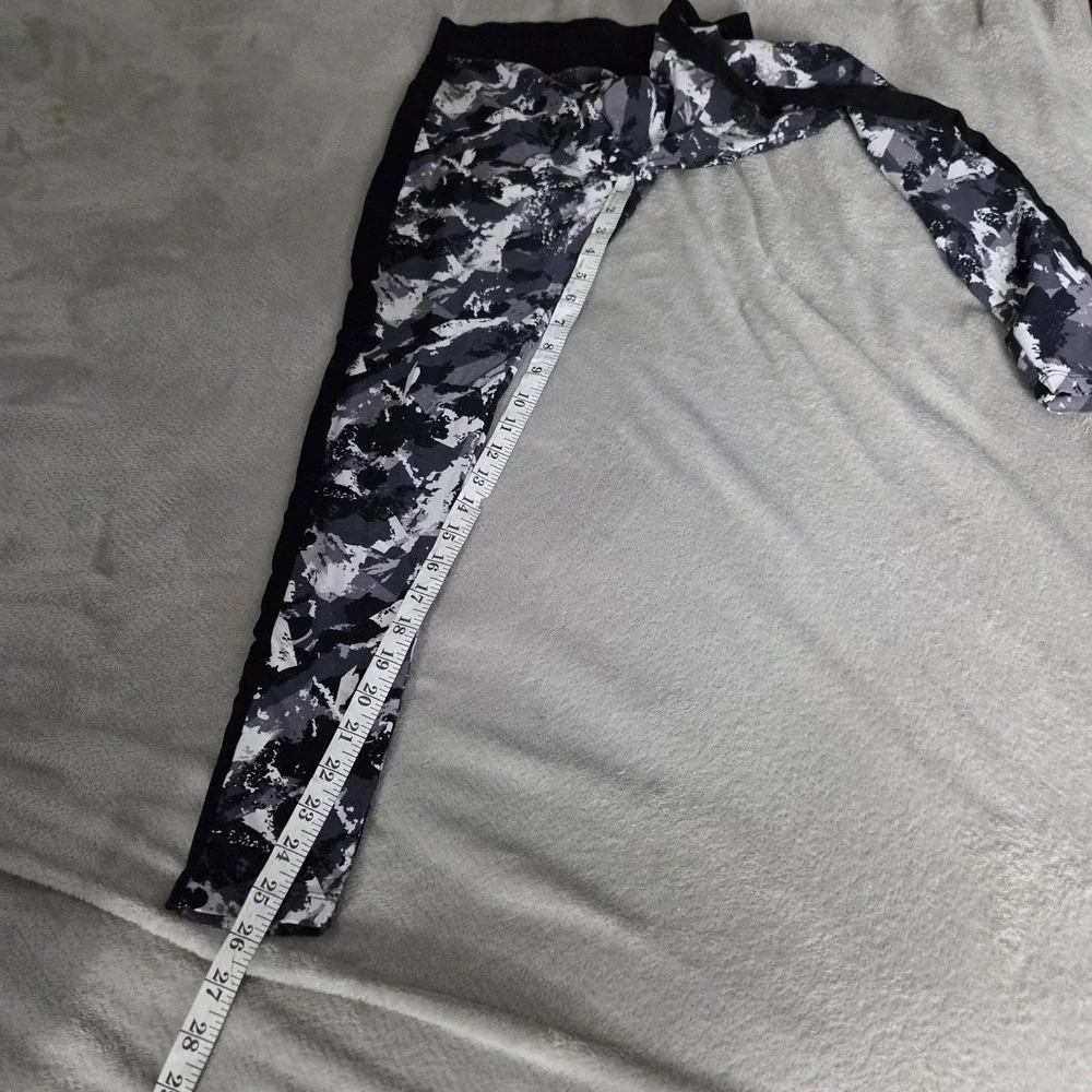 Puma Leggings Womens Medium Black Camo Ankle Stretch Athletic Pants Jersey Logo